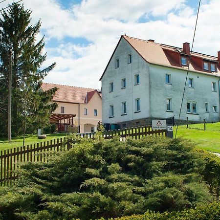 Dreiseitenhof Ferienwohnung Kuenzel Tharandt Bagian luar foto