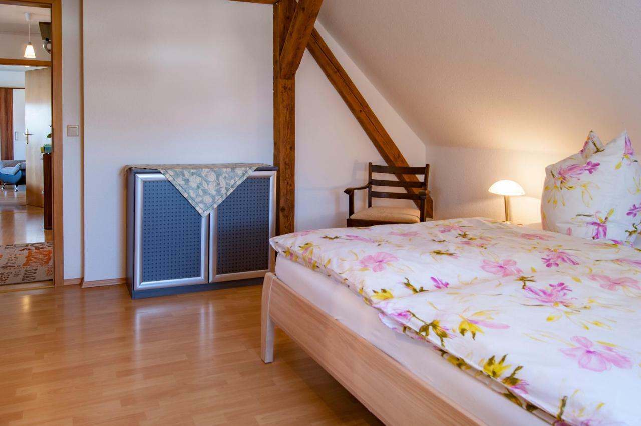 Dreiseitenhof Ferienwohnung Kuenzel Tharandt Bagian luar foto
